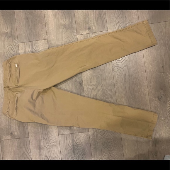 Hollister chino pants, 9/10 condition - Picture 3 of 3